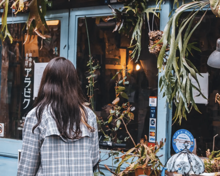 Visiting a café and second-hand clothes store in Nakazakicho